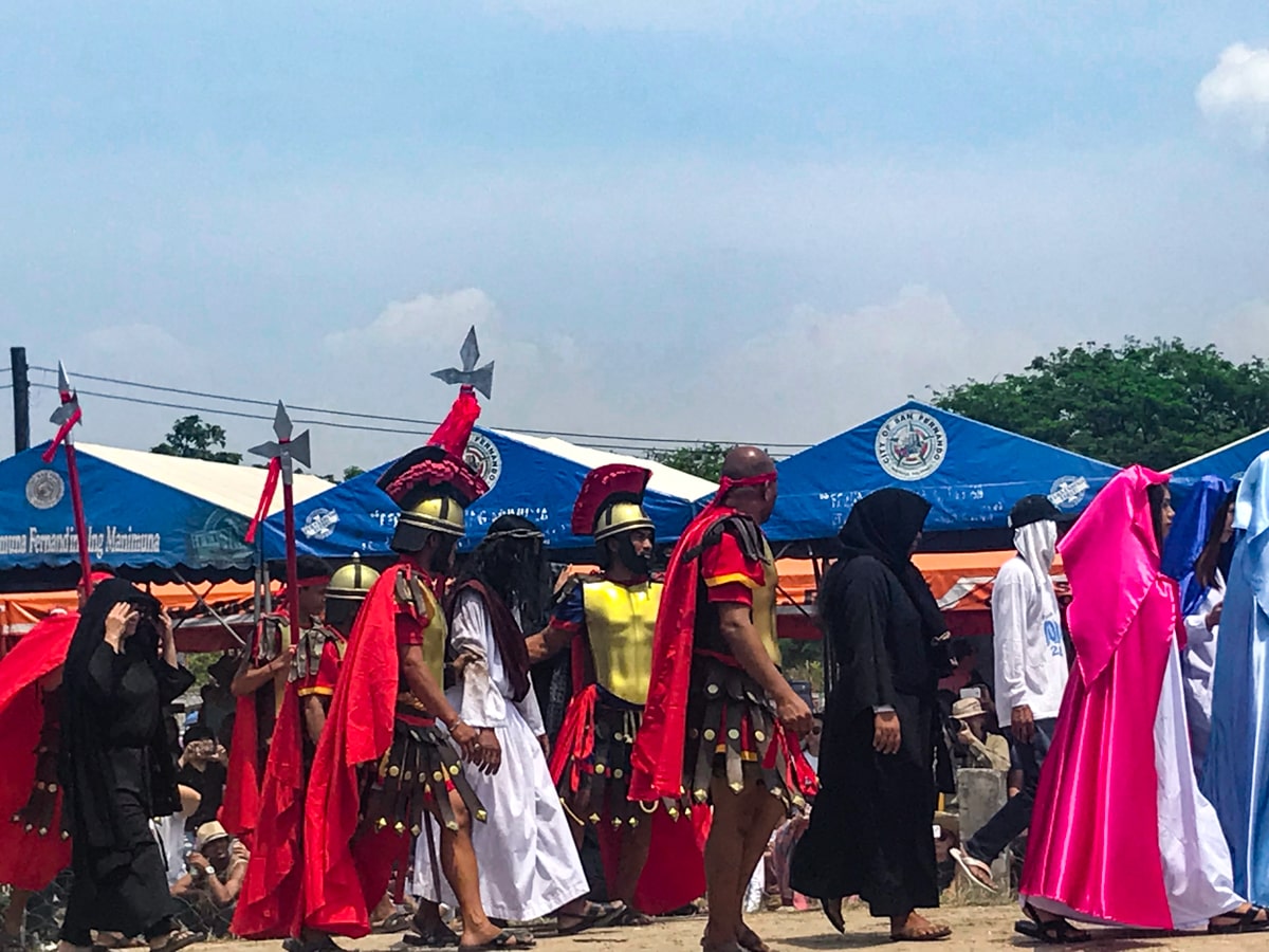 Volunteer crucifixion in the Philippines 