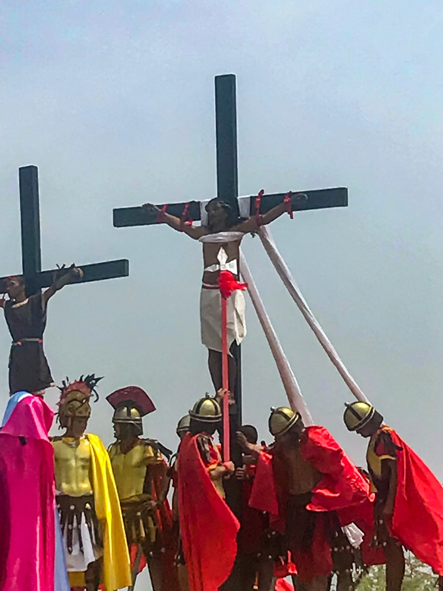 Ruben Enaje Philippines crucifixion 