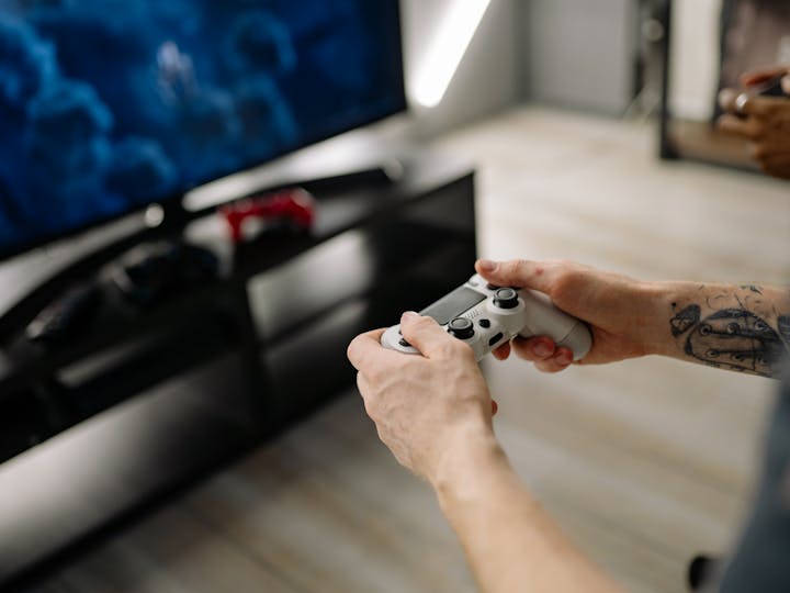 pexels yankrukov 9069366